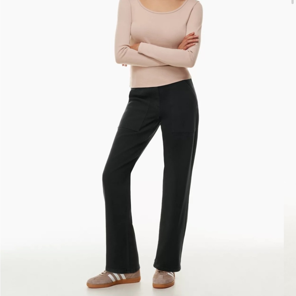 Wilfred Free Aritzia Modern Utility Pant Black